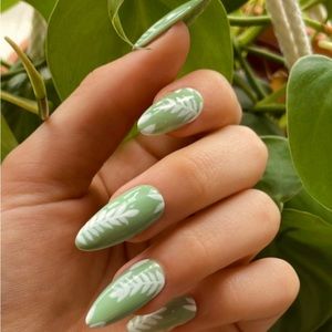 Green Leaf Nails